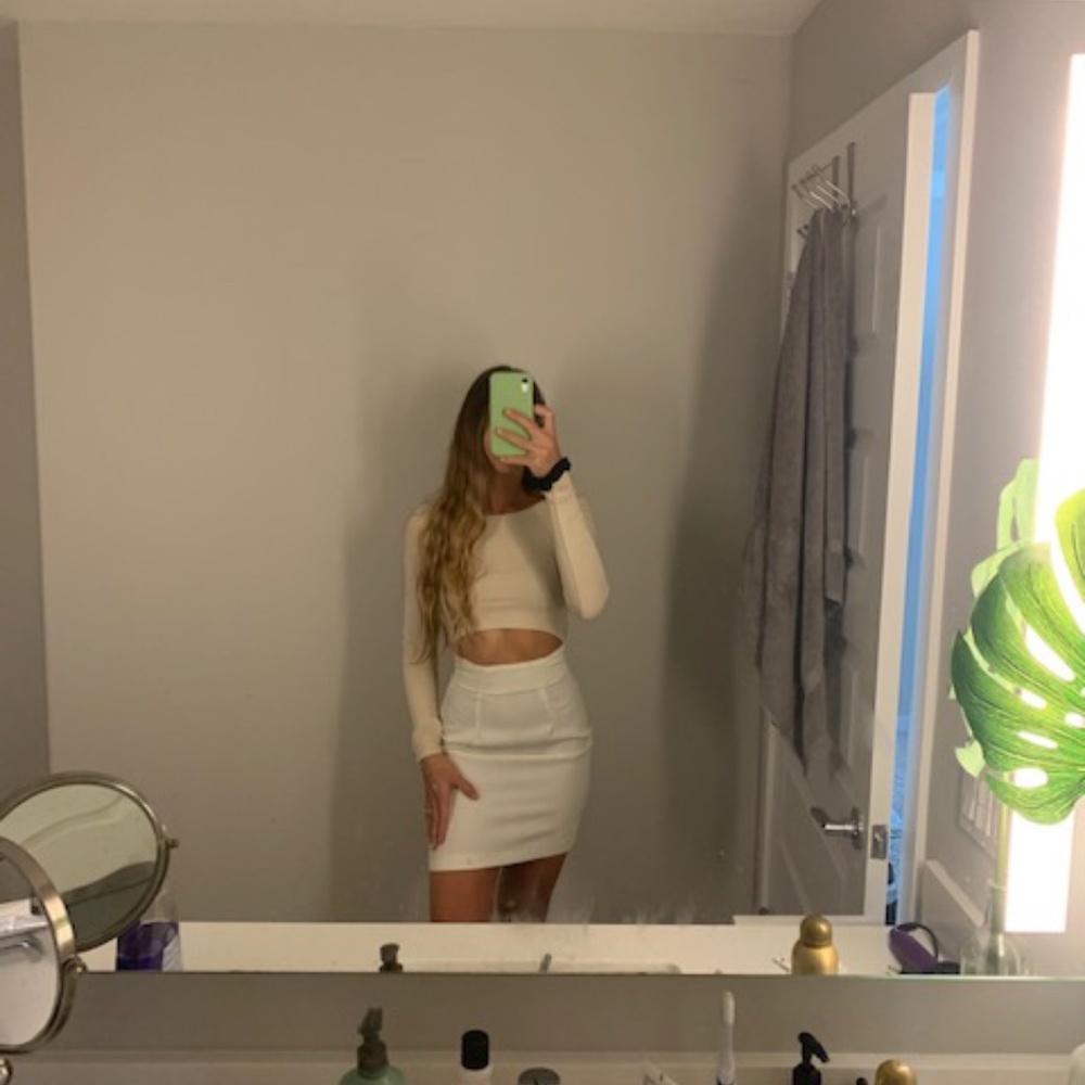 White Mini Skirt - Picture 1 of 3